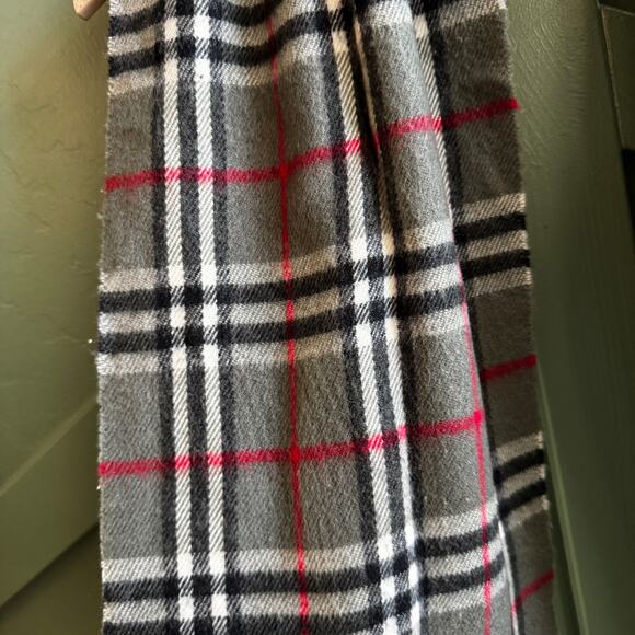 BURBERRY GREY LAMBSWOOL SCARF - Picture 3 of 3
